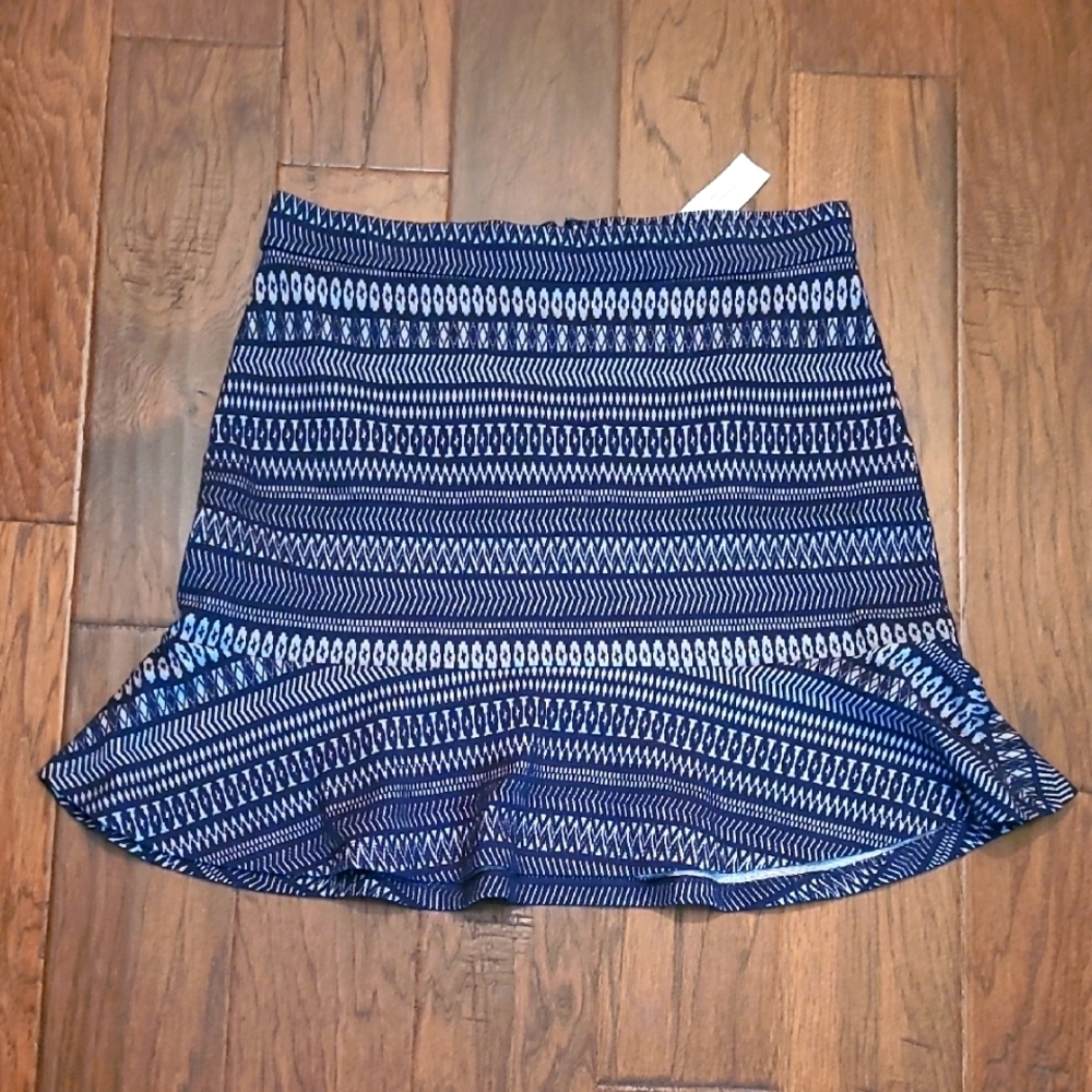 NWT Banana Republic navy blue patterned with flounce hem skirt size 14